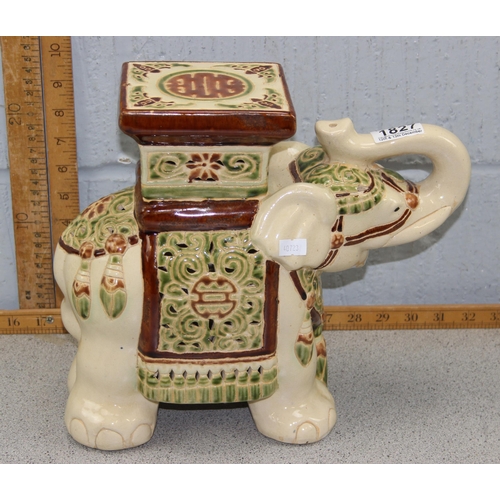 1827 - Pottery elephant plant stand