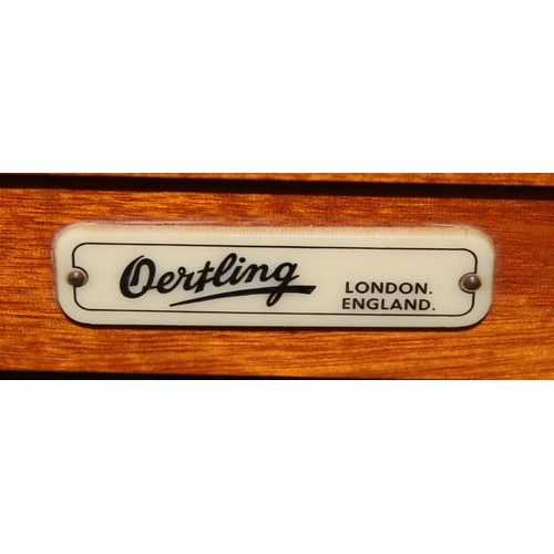 728 - Vintage wooden cased Oertling apothecary scales, model 52GBT