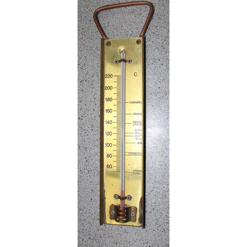 729 - Qty of vintage thermometers to include nitrogen filled Brannan's & a sugar thermometer etc