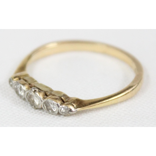 1117 - 18ct gold 5 diamond ring, approx size M, approx 1.74g gross