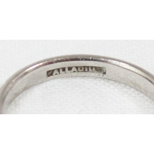 1125 - An unusual Palladium wedding band ring, approx size M, approx 1.95g gross