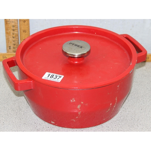 1837 - Red Pyrex cast iron stew pot