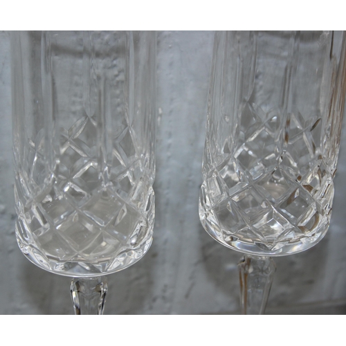 1853 - A set of 6 crystal champagne flutes