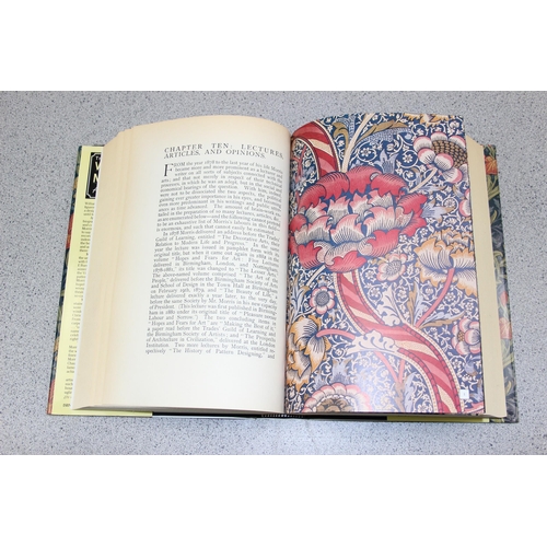 594 - Large qty of art & museum refence books to include William Morris, Gauguin, Matisse & Munch