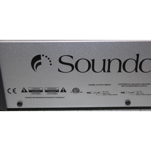 818 - Soundcraft Spirit E6 audio mixer