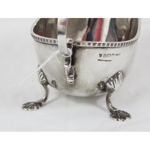 1069 - Heavy silver sauce or gravy boat, Birmingham 1947 by Charles S Green & Co Ltd, approx 143.29g gross,... 