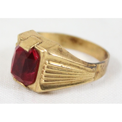 1190 - Italian 18ct gold ring set with pink stone, stone size approx 9mm x 6mm, ring approx size M, approx ... 