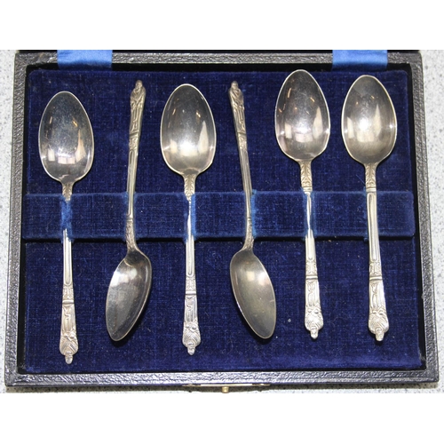 1060 - Qty of assorted silver plated and other cutlery, some boxed