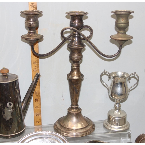 1086 - Large qty of antique and later silver plated items to inc a spirit kettle by Hukin & Heath, large si... 