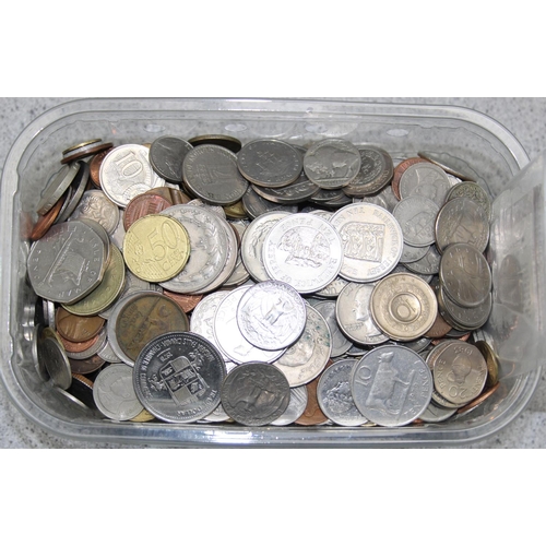 1215 - Large qty of assorted mixed world and UK coins and notes, approx 3.5kg gross