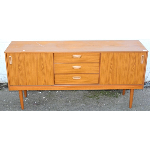 155 - Retro 3 drawer 2 door sideboard by Schreiber