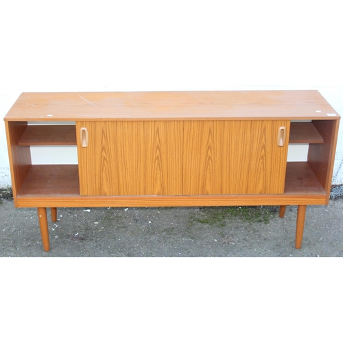 155 - Retro 3 drawer 2 door sideboard by Schreiber