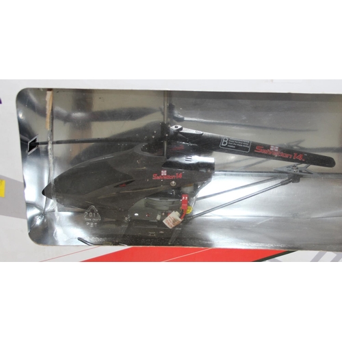 1581 - Boxed remote controlled helicopter