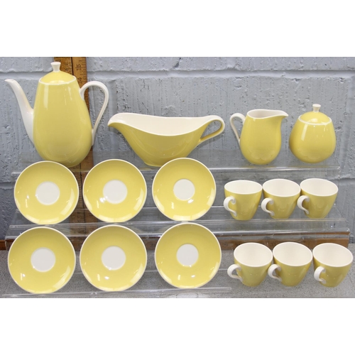 1865 - Qty of retro Villeroy & Boch yellow and cream coffee & dinner service