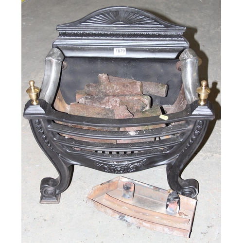 1879 - Gas conversion fire grate with log effect