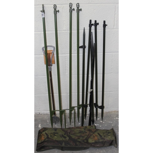 775 - Pigeon decoy set in case (no birds) and a vintage shooting stick