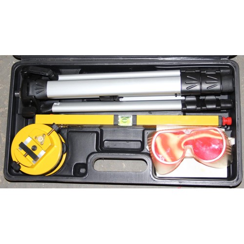 902 - Various boxed tools