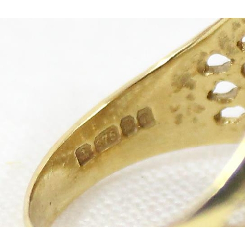 1198 - 9ct gold Dos Pesos signet ring, marked for London 1989, approx size M, approx 4.21g gross