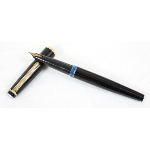 1699F - A Mont Blanc No 32 fountain pen with 14ct gold nib and a rolled gold Yard-o-led pencil