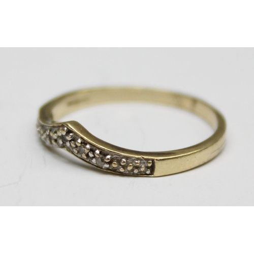 1199S - 9ct gold wishbone ring set with diamonds, approx size M, approx 1.27g gross