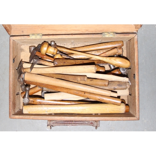 869 - Quantity of vintage wooden mallets & pin hammers