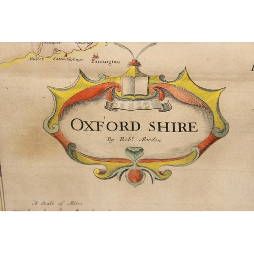 527 - Antique Robert Morden map of Oxfordshire with hand colouring