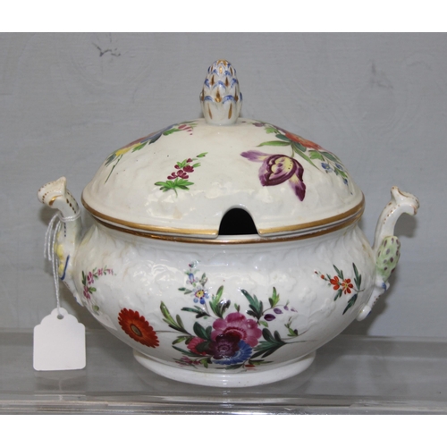 1650C - An antique porcelain lidded bowl decorated with floral sprigs, likely British in the manner of Swans... 