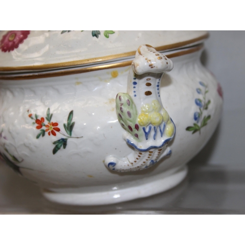 1650C - An antique porcelain lidded bowl decorated with floral sprigs, likely British in the manner of Swans... 