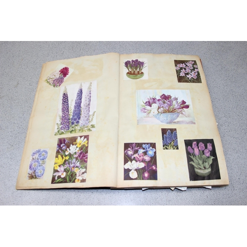 609 - 2 large vintage scrapbooks