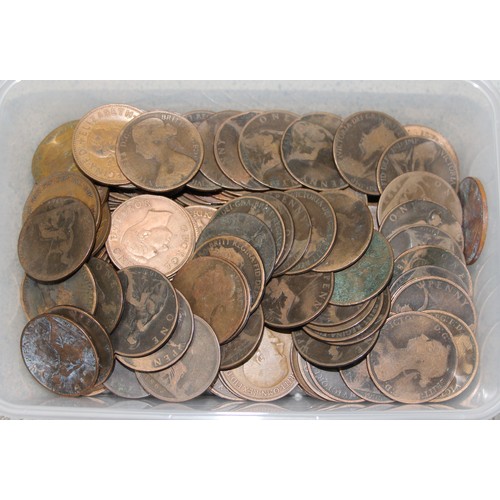 1207 - Qty of Victorian and later copper coins, mainly British, approx 2kg gross