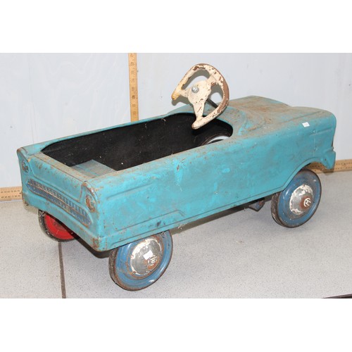 1574 - Vintage metal 1960's American style Cadillac pedal car, believed to be my M. Murray