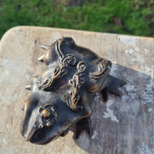 1653 - Hollow cast bronze Chinese toad