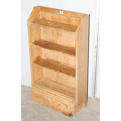 21 - A vintage pine bookcase, approx 61cm wide