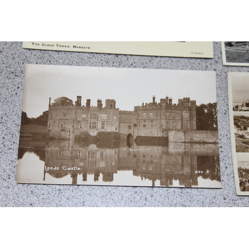 553 - A large qty of assorted antique and later postcards, mainly GB