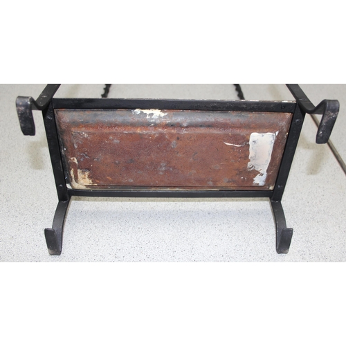 62 - Vintage wrought iron stick stand