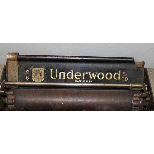 701 - An early 20th century Underwood Model 6-10 typewriter