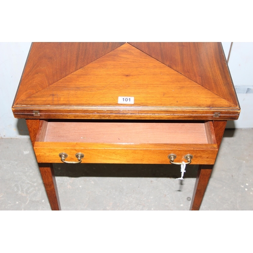 101 - An early 20th century Edwardian mahogany envelope card table