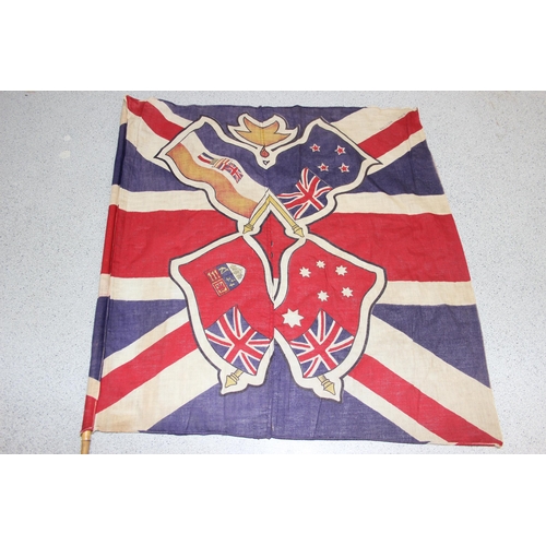 1440 - 8 assorted vintage flags, mainly British