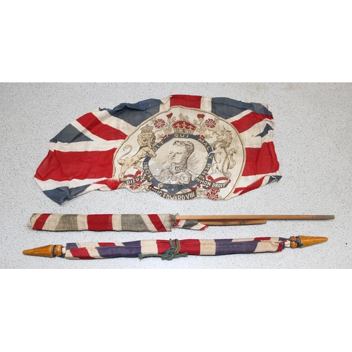 1440 - 8 assorted vintage flags, mainly British