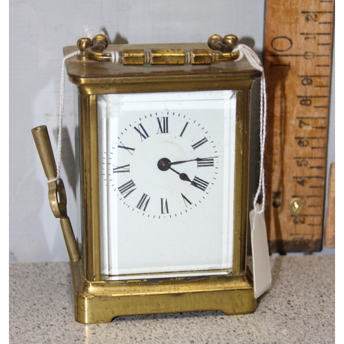 1339 - Vintage brass cased carriage clock with key