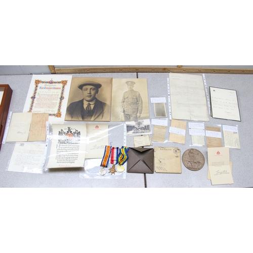 1426 - WW1 medal trio and death plaque to 21096 Pte  R. Bedwell Wiltshire Regiment, complete with a large q... 