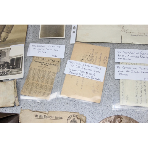 1426 - WW1 medal trio and death plaque to 21096 Pte  R. Bedwell Wiltshire Regiment, complete with a large q... 