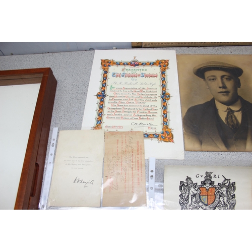 1426 - WW1 medal trio and death plaque to 21096 Pte  R. Bedwell Wiltshire Regiment, complete with a large q... 