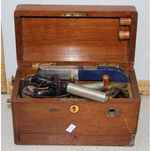 711 - An early 20th century electric shock magneto machine in mahogany case