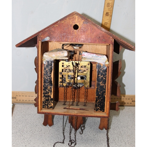 1337 - Qty of assorted clocks to inc a vintage Cuckoo clock etc