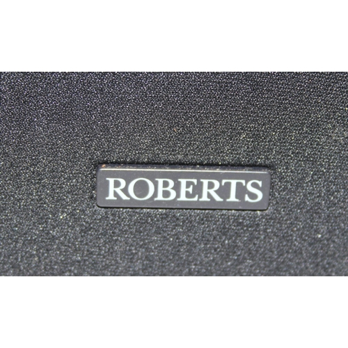 800 - Roberts Stream 931 radio