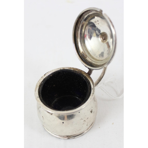 1024 - A silver 3 cruet items, a mustard pot and 2 pepperettes, various dates and makers, approx 90.31g gro... 