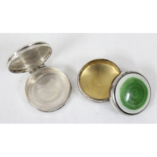 1035 - 2 small silver pill boxes, one with enamel top marked for Birmingham 1912 & the other with import ma... 