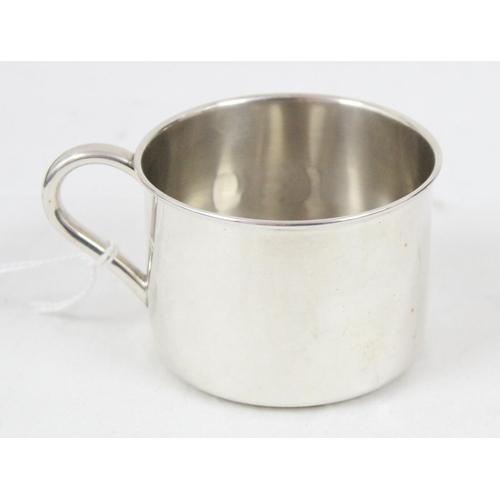 1044 - A Reed & Barton of America sterling silver mug, approx 47.96g gross