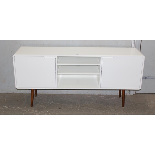 82 - A retro style Italian designer white sideboard retailed by Dwell, approx 160cm long